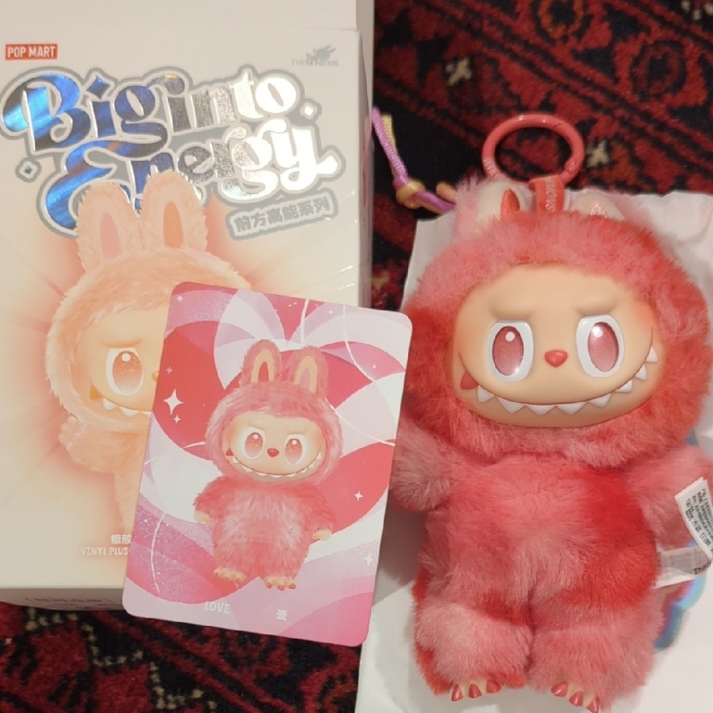 AUTH New In Box Big Into Energy "Love" Labubu